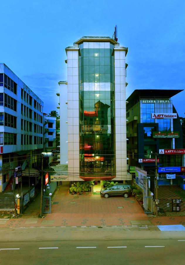 Hotel Elisa International Tourist Home 特里凡得琅 外观 照片