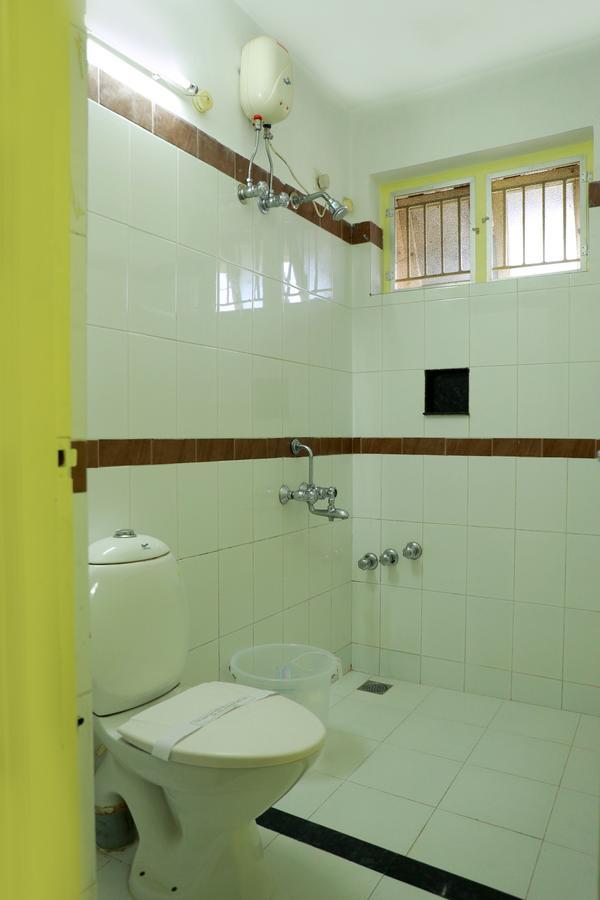 Hotel Elisa International Tourist Home 特里凡得琅 外观 照片